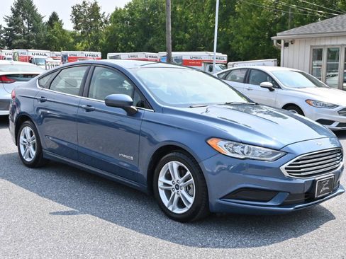 Used 2018 Ford Fusion S FWD image 4