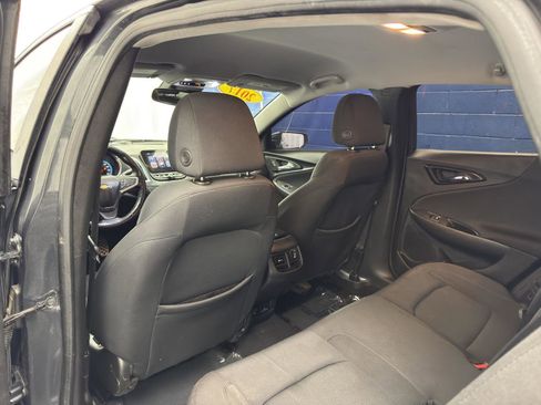 Used 2017 Chevrolet Malibu LT w/ Driver Confidence Package image 22