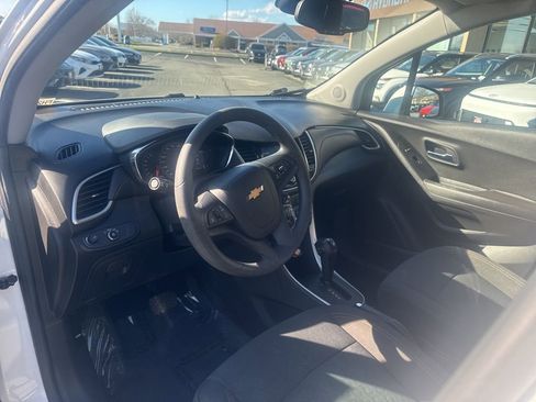 Used 2020 Chevrolet Trax LS w/ Tint and Cruise Package AWD/4WD image 24