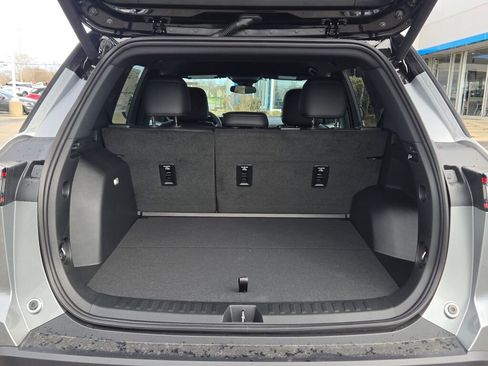 New 2026 Chevrolet Equinox LT w/ Convenience Package II FWD image 16