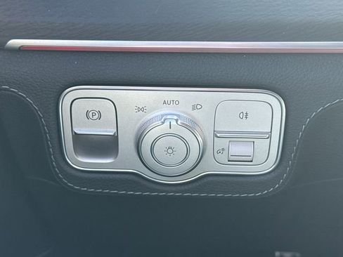 Used 2024 Mercedes-Benz GLE 53 AMG 4MATIC Coupe image 35