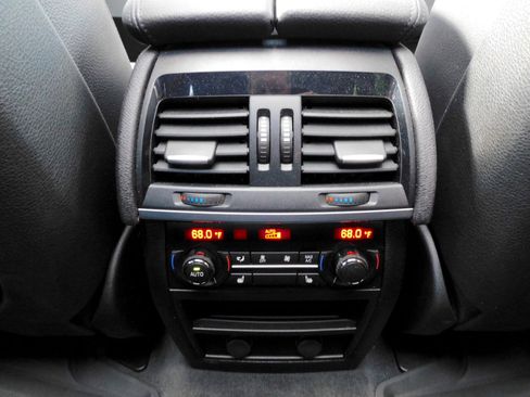 Used 2016 BMW X5 xDrive50i image 22