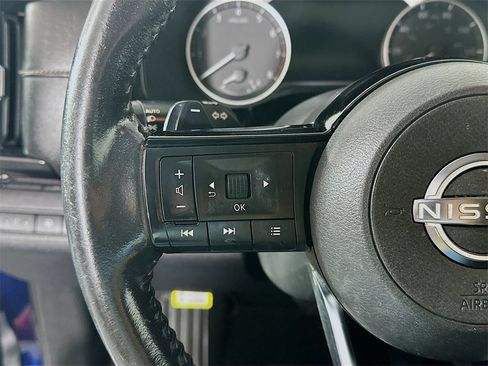 Used 2022 Nissan Pathfinder SV w/ SV Premium Package image 26