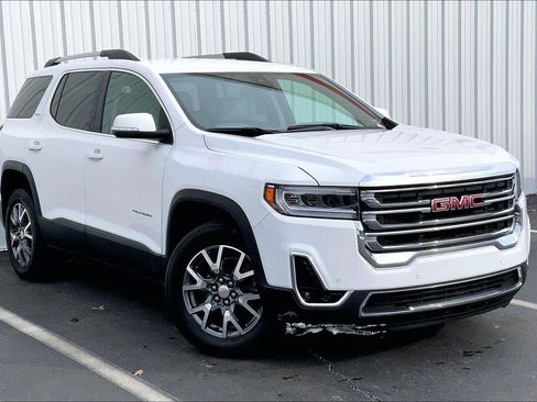 Used 2023 GMC Acadia SLT image 2