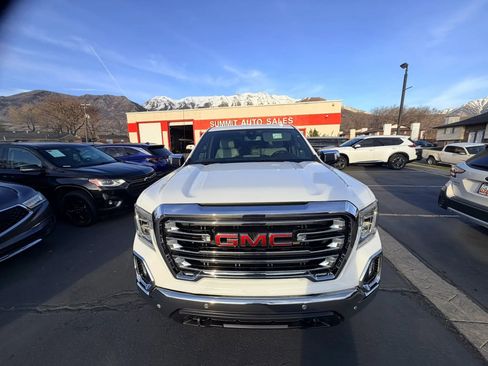 Used 2019 GMC Sierra 1500 SLT w/ SLT Premium Plus Package AWD/4WD image 9