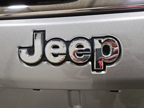 Used 2022 Jeep Compass Latitude AWD/4WD image 40