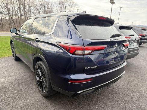 Used 2023 Mitsubishi Outlander SE Black Edition AWD/4WD image 5