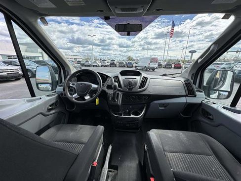 Used 2019 Ford Transit 250 148 Medium Roof RWD image 15