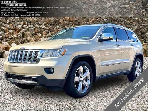 Used 2011 Jeep Grand Cherokee Overland AWD/4WD image 1