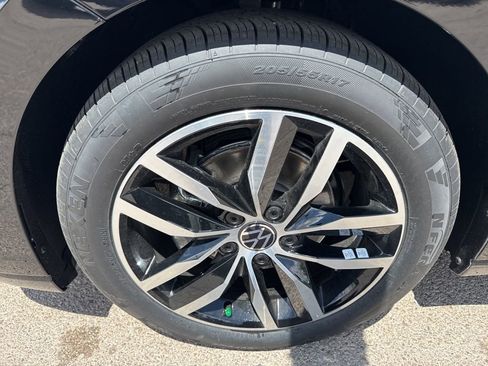 New 2026 Volkswagen Jetta SE FWD image 9