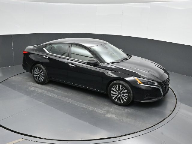 Used 2024 Nissan Altima 2.5 SV AWD/4WD image 49