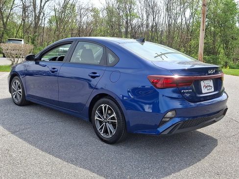 Certified 2023 Kia Forte LXS w/ LXS Technology Package FWD image 4