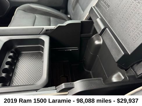 Used 2019 RAM 1500 Laramie image 23