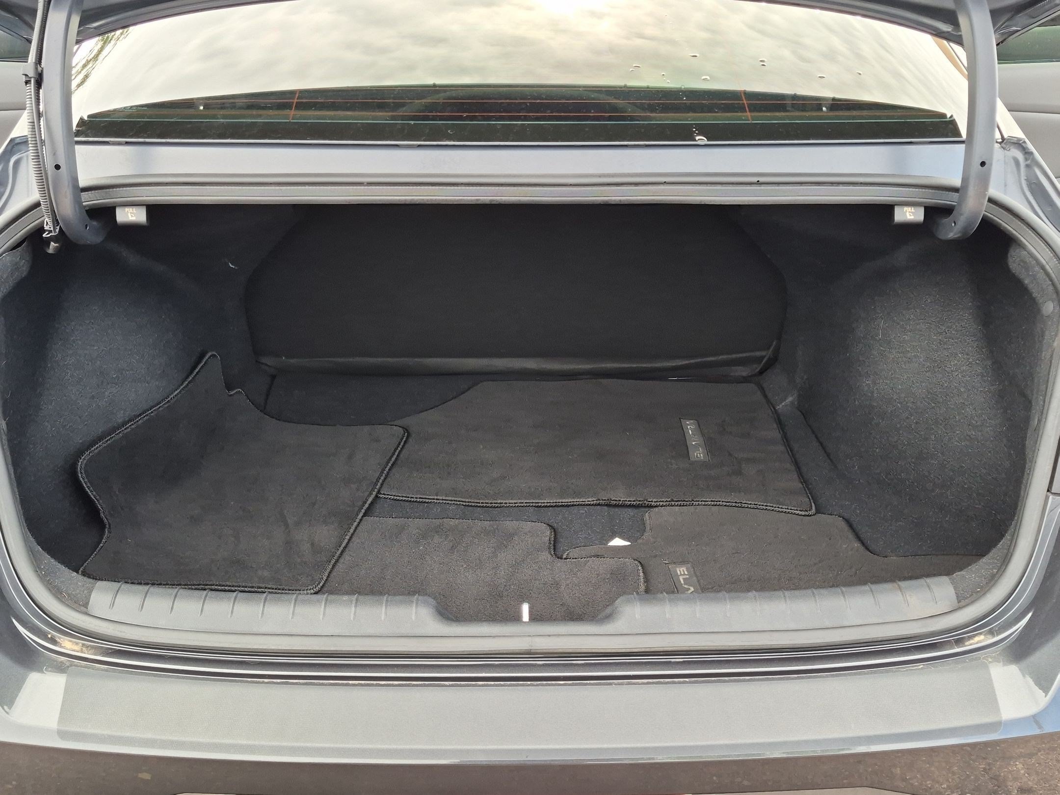 Used 2023 Hyundai Elantra SEL FWD image 7