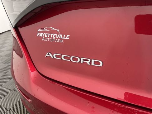 Used 2025 Honda Accord SE image 18