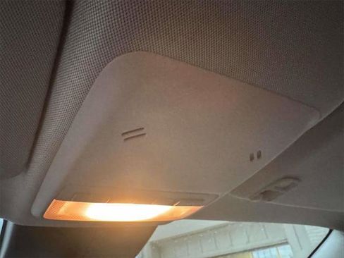 Used 2022 Buick Encore Preferred w/ Safety Package image 28