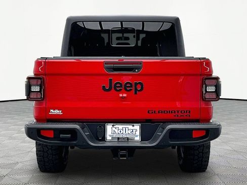 Used 2023 Jeep Gladiator Sport AWD/4WD image 4