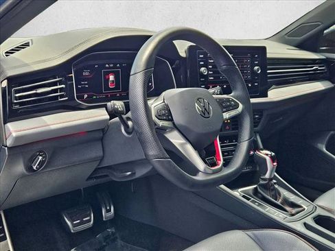 Used 2026 Volkswagen Jetta GLI Autobahn FWD image 9