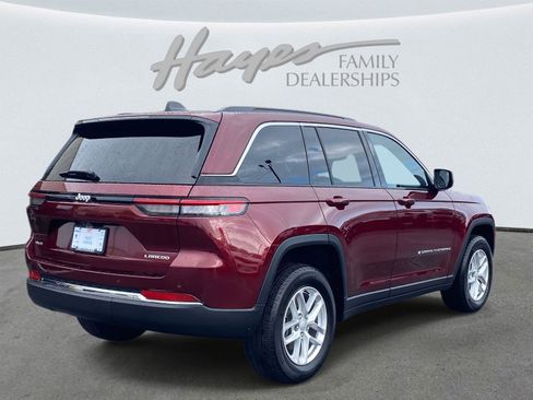 Certified 2024 Jeep Grand Cherokee Laredo X image 43