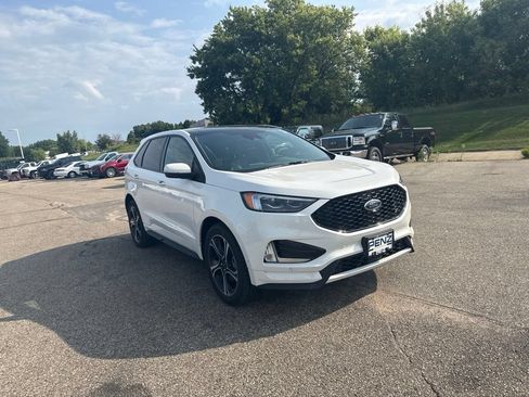 Used 2022 Ford Edge ST w/ Equipment Group 401A AWD/4WD image 3