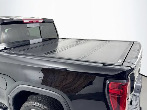 Used 2024 GMC Sierra 1500 Denali AWD/4WD image 8