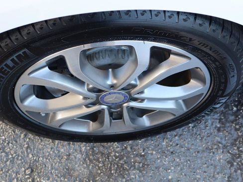 Used 2017 Mercedes-Benz C 300 Sedan image 30