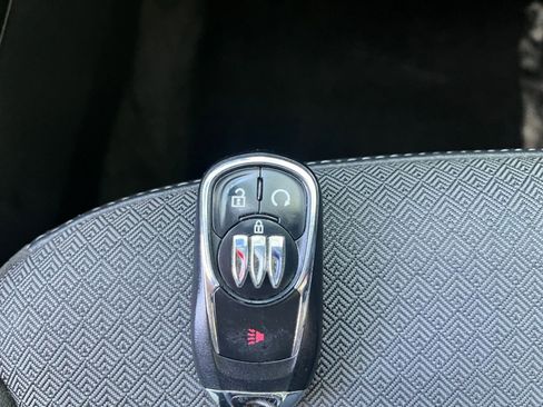 Used 2025 Buick Encore GX Preferred FWD image 23