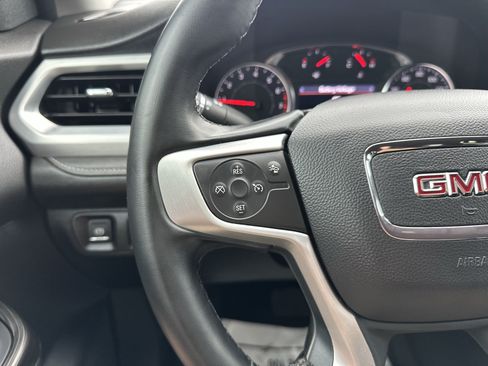 Certified 2023 GMC Acadia SLT AWD/4WD image 32