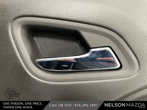 Used 2017 GMC Canyon SLE w/ All Terrain Package image 40