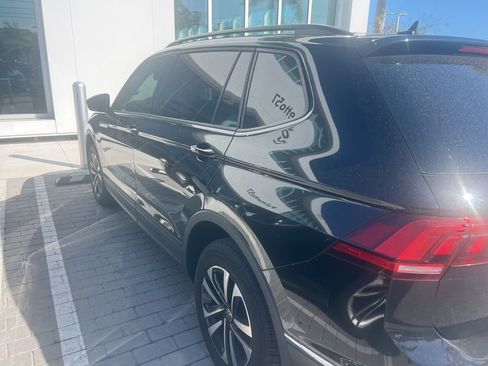 Used 2022 Volkswagen Tiguan S image 6