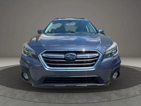 Used 2018 Subaru Outback 3.6R Limited AWD/4WD image 8
