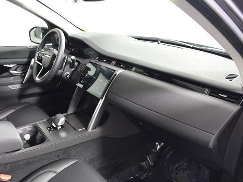 Used 2025 Land Rover Discovery Sport S image 19
