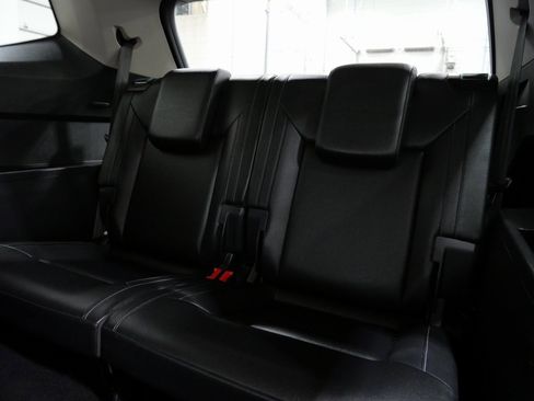 Used 2019 Volkswagen Atlas SE w/ Towing Package image 24