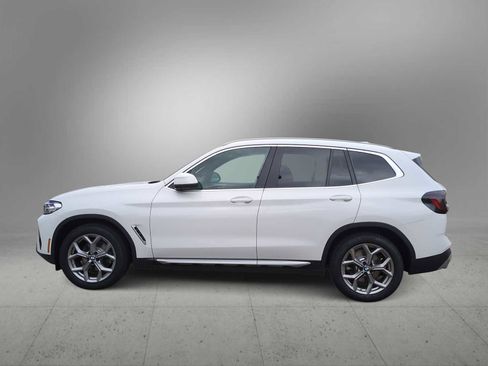 Used 2023 BMW X3 xDrive30i w/ Premium Package image 5