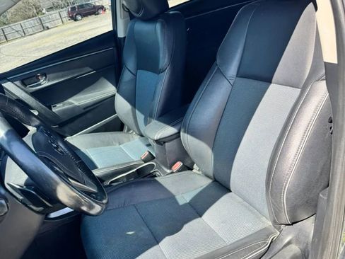 Used 2014 Toyota Corolla S image 19