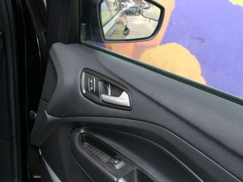 Used 2017 Ford Escape SE AWD/4WD image 11