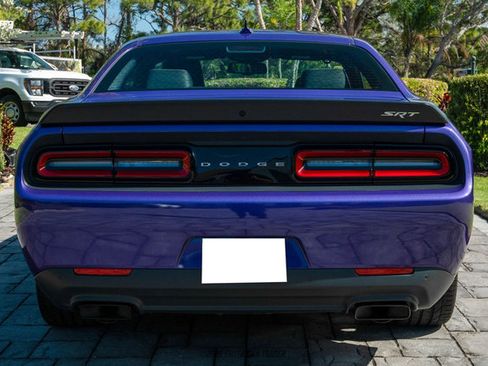 Used 2016 Dodge Challenger SRT Hellcat image 7