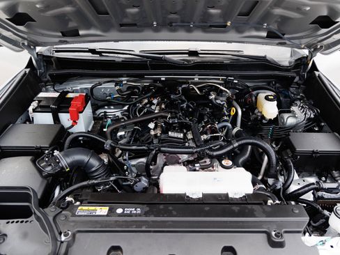 Used 2025 Toyota 4Runner Limited image 18