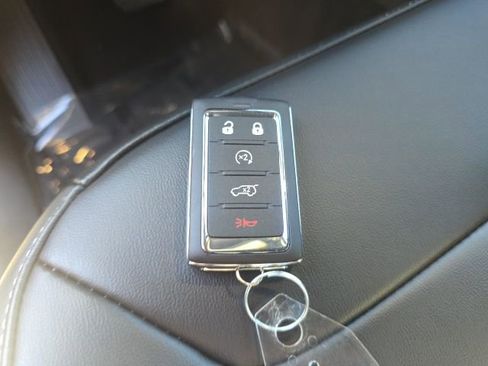 New 2025 Jeep Grand Cherokee L Limited image 32