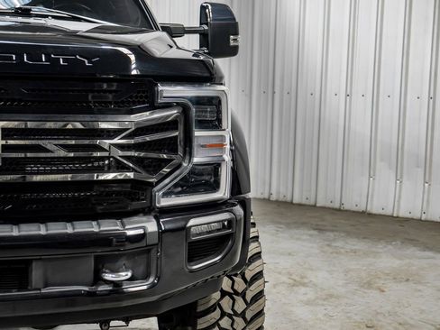 Used 2022 Ford F450 Platinum w/ FX4 Off-Road Package image 52