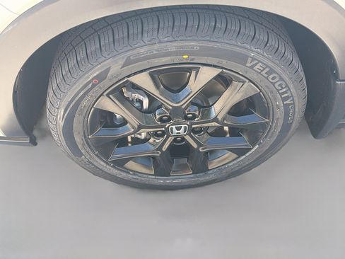 Used 2024 Honda HR-V Sport image 33
