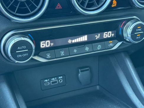 Used 2020 Nissan Sentra SV image 18