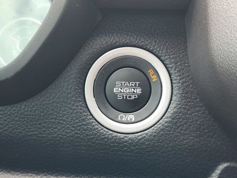 Used 2022 RAM 1500 Laramie AWD/4WD image 20