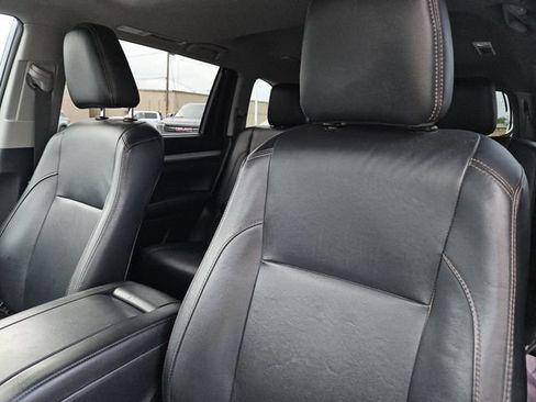 Used 2018 Toyota Highlander XLE FWD image 26