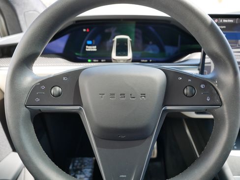 Used 2024 Tesla Model X Plaid AWD/4WD image 25