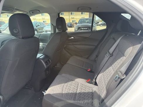 Used 2024 Chevrolet Equinox LT image 18
