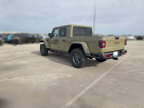 New 2026 Jeep Gladiator Mojave image 8