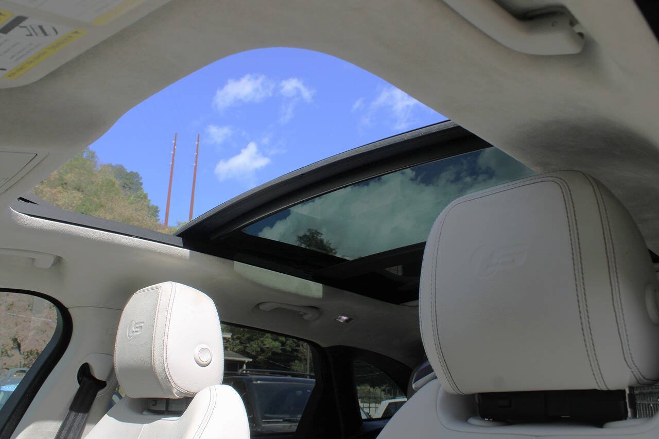 Used 2019 Jaguar F-PACE S AWD/4WD image 17