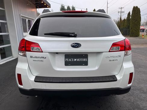 Used 2012 Subaru Outback 3.6R Limited w/ Moonroof Pkg image 6