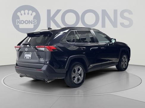 Used 2022 Toyota RAV4 XLE w/ Convenience Package AWD/4WD image 20